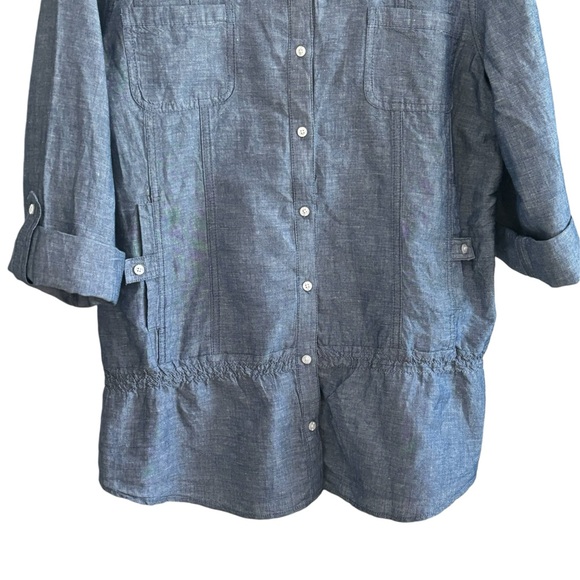 CHICO’S Button Front Chambray Roll Tab Sleeve Shirt Size M - Picture 3 of 9